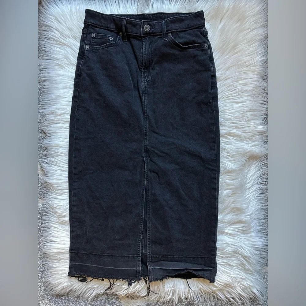 GAP denim midi pencil skirt - Picture 2 of 9